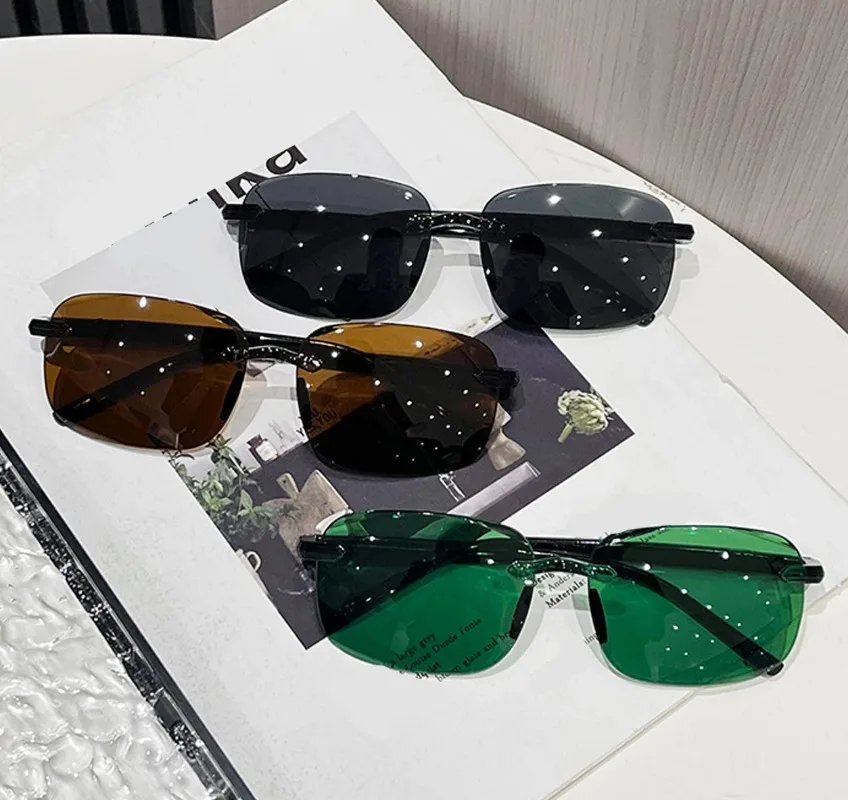 Gafas de sol modernas y elegan - Gaming Accessories Rack reseña y precio